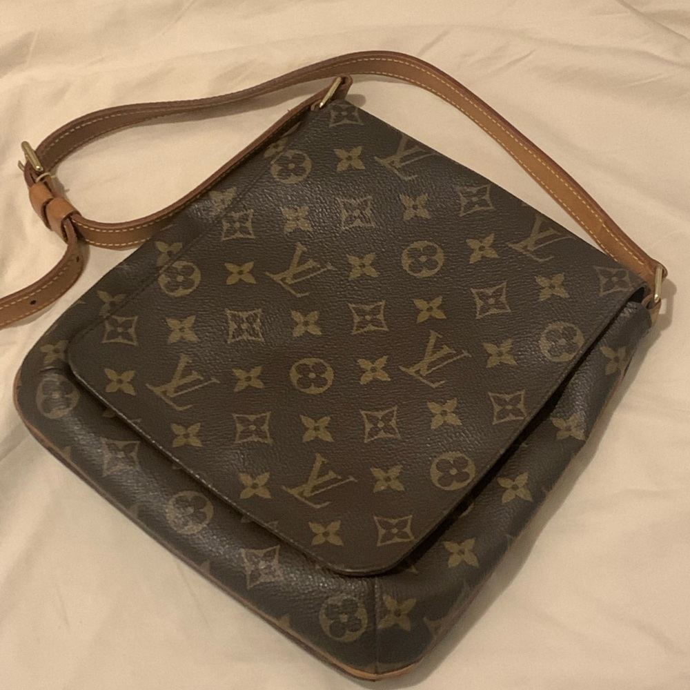 Louis Vuitton Musette Salsa Short Strap